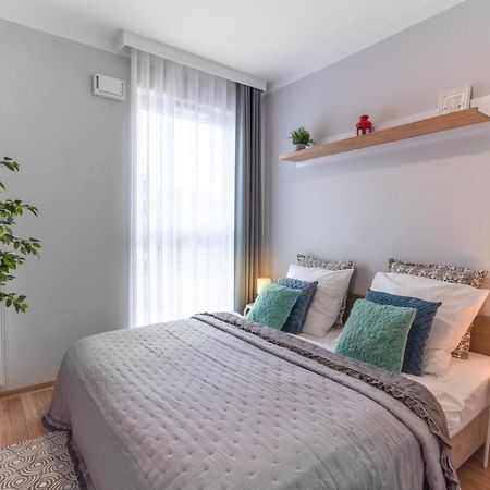 Apartamenty Homely Place Blisko Starego Rynku - Parking Poznań Eksteriør bilde